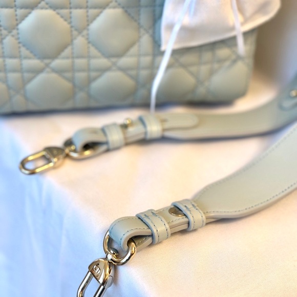 Small Lady Dior Bag in Limited edition/Very rare Placid Blue Cannage Lambskin. - Picture 3 of 11